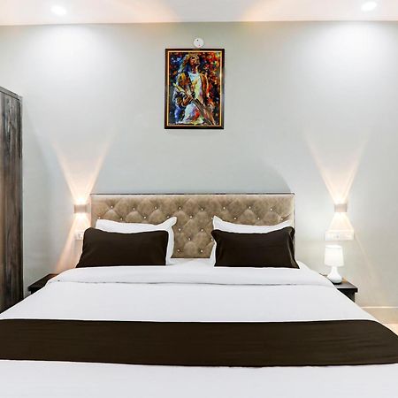 Super Townhouse Gls International Hotel Lucknow Buitenkant foto