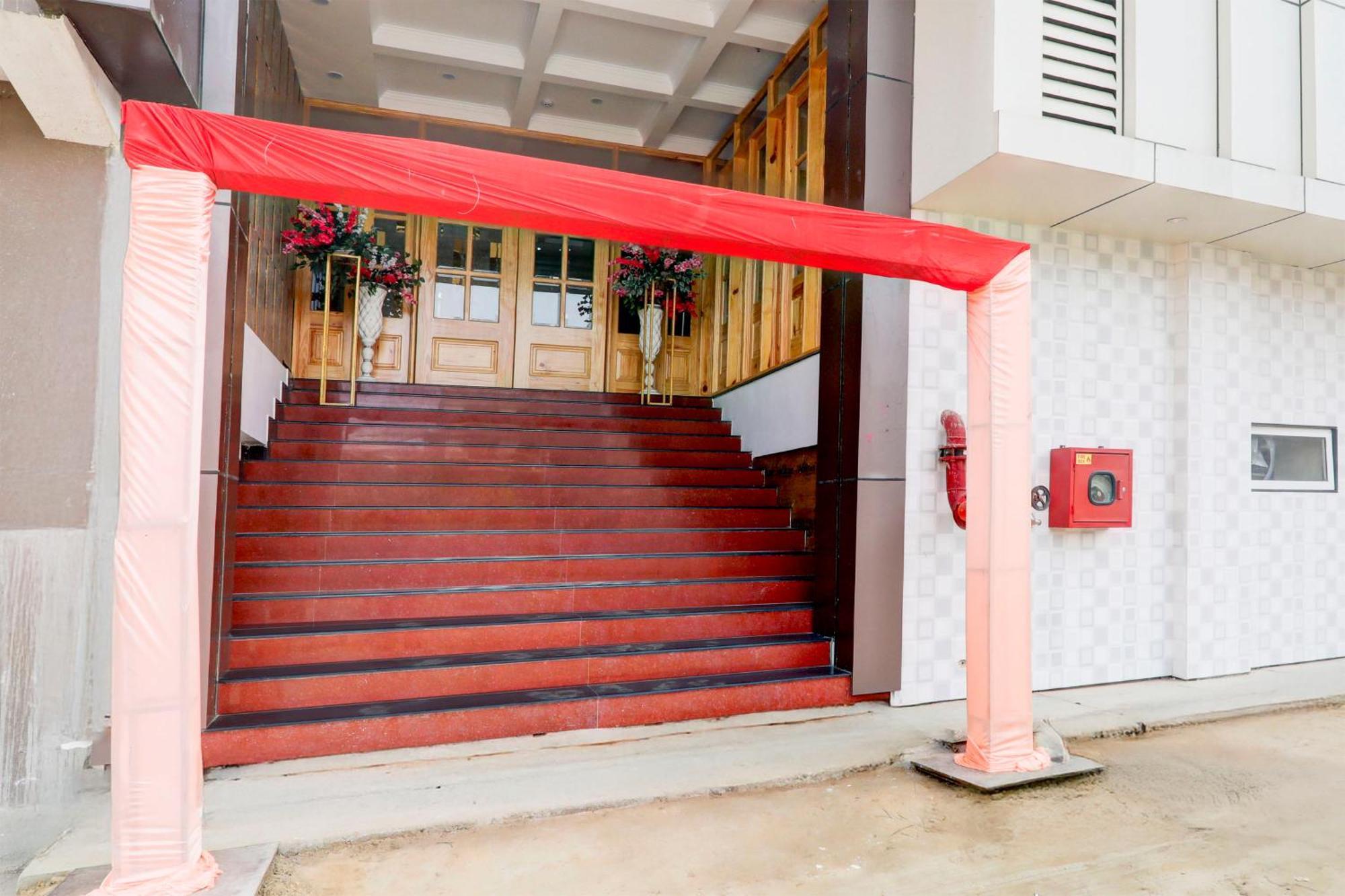 Super Townhouse Gls International Hotel Lucknow Buitenkant foto